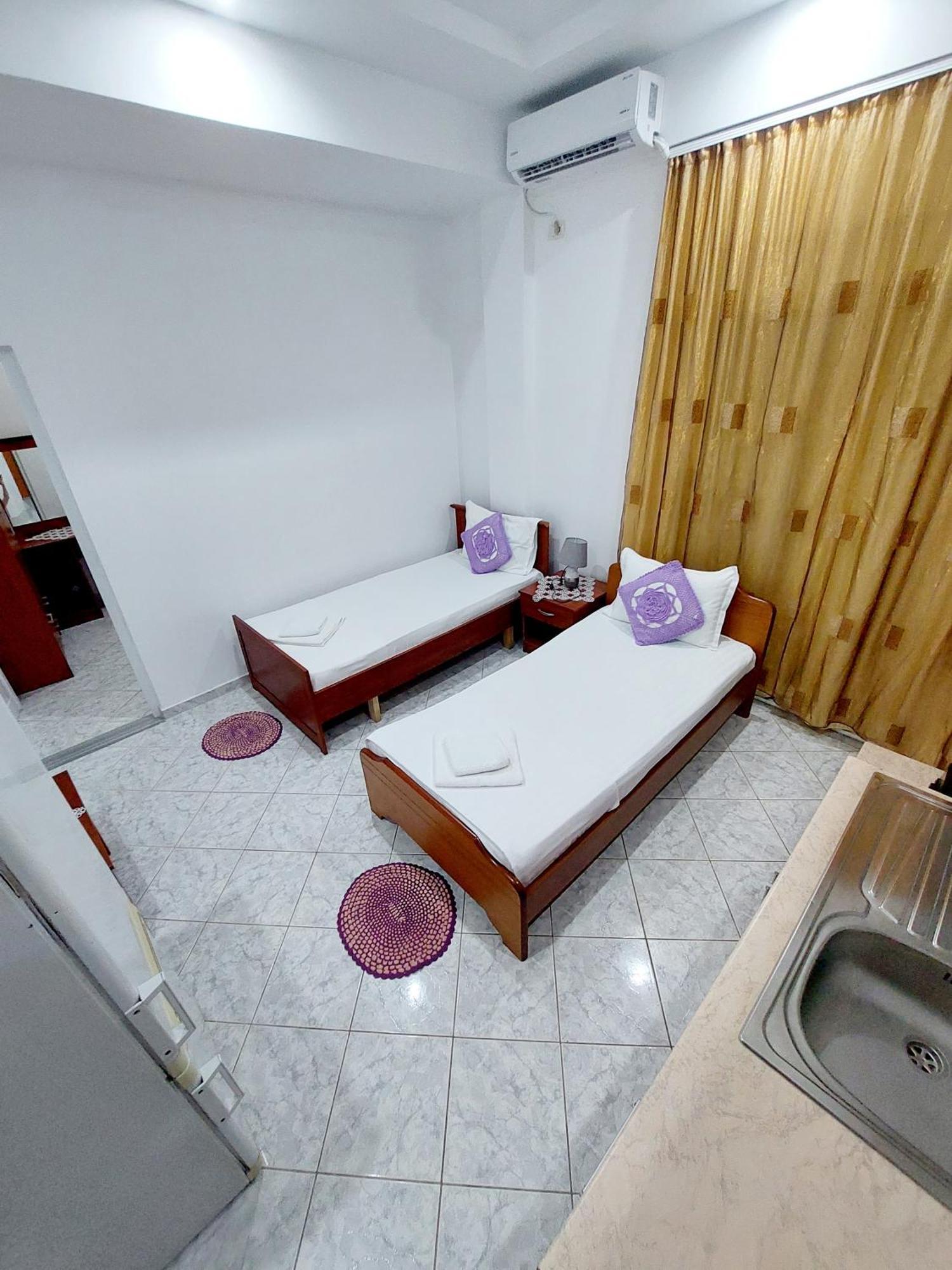 Ferienwohnung Makla Sarandë Zimmer foto