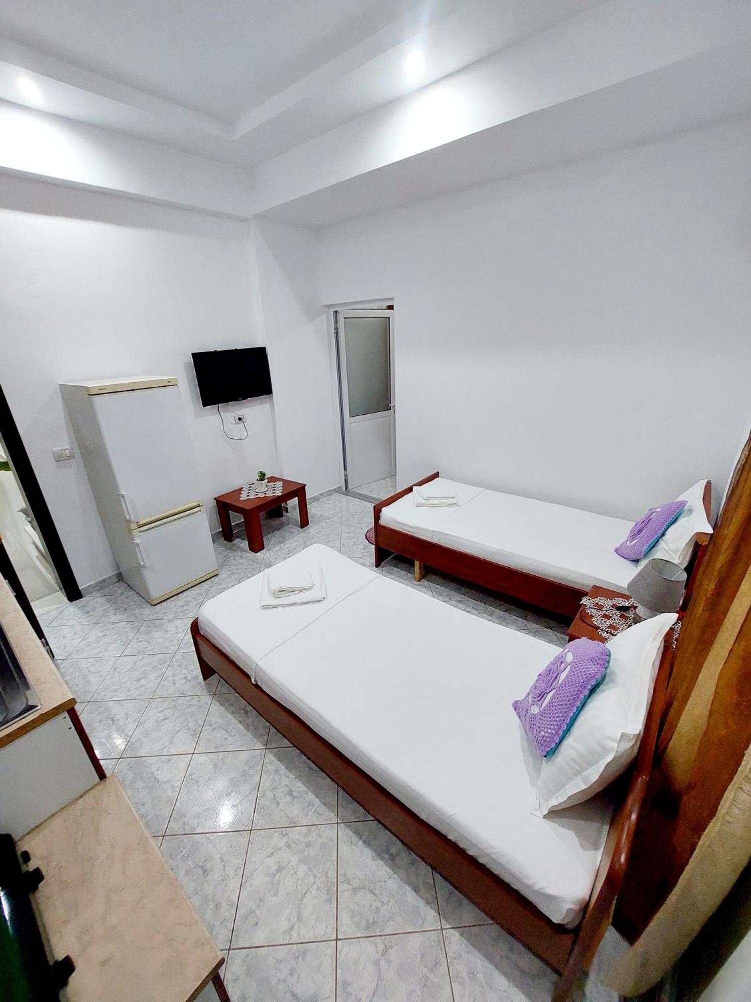 Ferienwohnung Makla Sarandë Zimmer foto