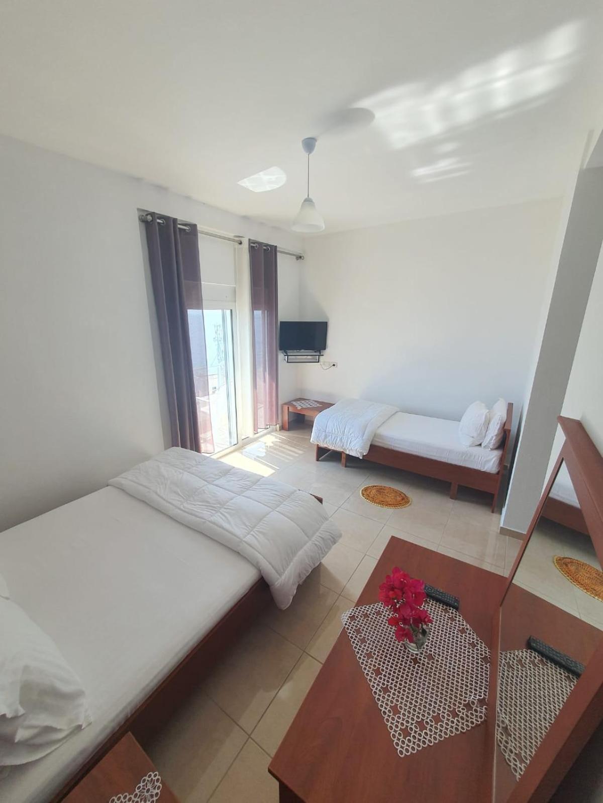 Ferienwohnung Makla Sarandë Zimmer foto